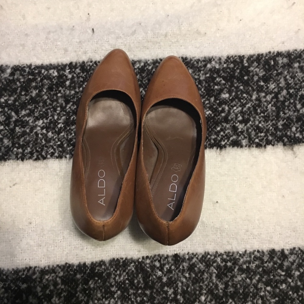 Tan heels